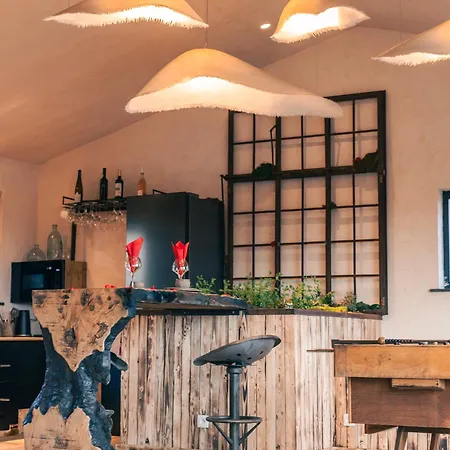 Unique W/ Amazing View & Private Wellness Villa