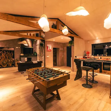 Unique W/ Amazing View & Private Wellness * Dinant