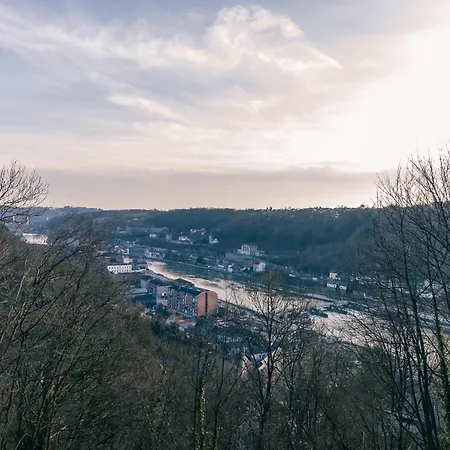 Unique W/ Amazing View & Private Wellness