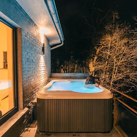 Villa Unique W/ Amazing View & Private Wellness